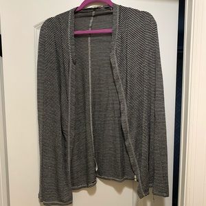Billabong Super soft, long sleeve sweater/cardigan